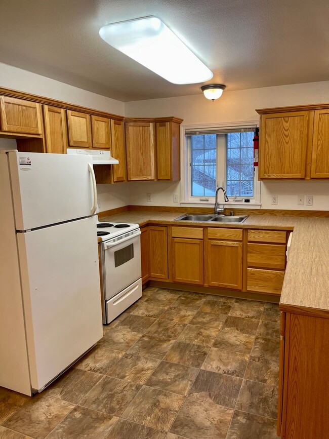 property at 491 W Roy Rd