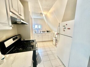 70 Roseland St in Somerville, MA - Building Photo - Building Photo