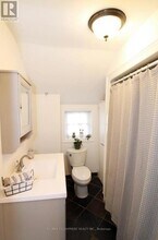 32 Rodman St in St Catharines, ON - Building Photo - Building Photo