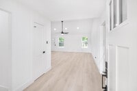 10814 Mackenzie Dr photo'