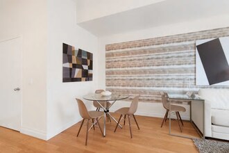 225 Rector Pl in New York, NY - Building Photo - Building Photo
