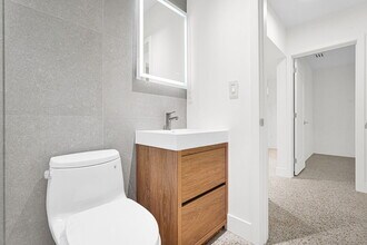 341 NW 43rd St in Miami, FL - Building Photo - Building Photo
