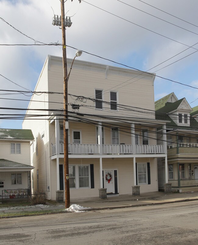 522-524 River St in Scranton, PA - Foto de edificio - Building Photo