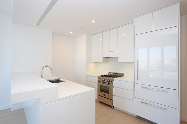 Aurora in Long Island City, NY - Building Photo - Interior Photo