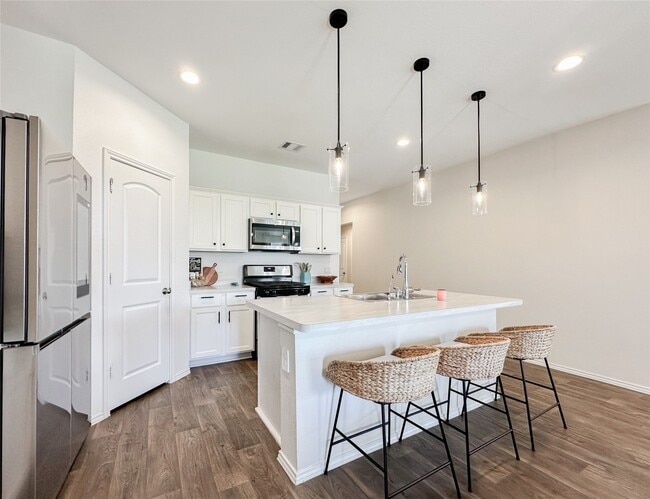 property at 21527 Violet Rdg Rd