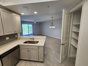 6 Riverwalk Drive in New Smyrna Beach, FL - Building Photo - Building Photo