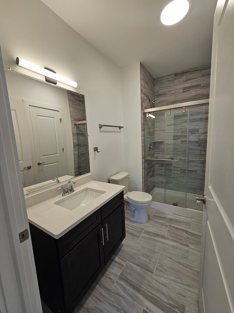 Brookside Manor Clark Apartments in Clark, NJ