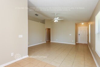 10416 Avelar Ridge Dr in Riverview, FL - Building Photo - Building Photo