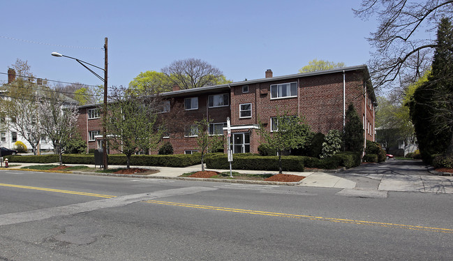 Park Steet Apartments in Newton, MA - Foto de edificio - Building Photo