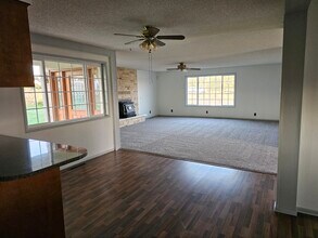 920 W Edison Ave in Sunnyside, WA - Building Photo - Building Photo