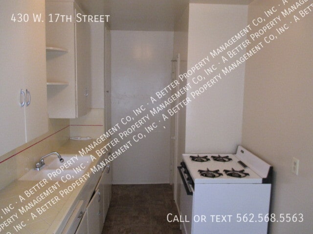 430 W 17th St in Long Beach, CA - Building Photo - Building Photo
