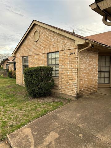 2406 Sunflower Dr in Arlington, TX - Building Photo - Building Photo