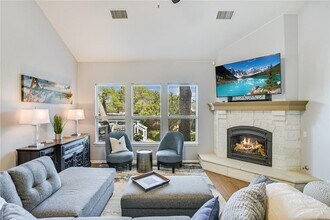 6405 York Bridge Cir in Austin, TX - Building Photo - Building Photo