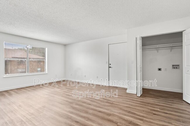 3111 W Greenwood St in Springfield, MO - Building Photo - Building Photo