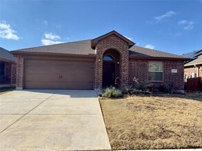 8217 Spotted Doe Dr in Fort Worth, TX - Building Photo - Building Photo