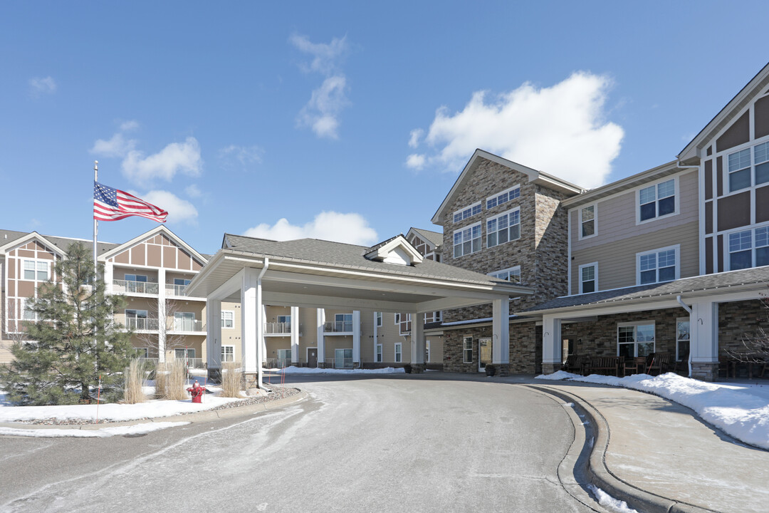 Gable Pines in St. Paul, MN - Building Photo