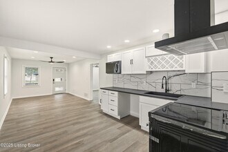 702 Gheens Ave in Louisville, KY - Building Photo - Building Photo