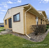 48498 Sugarbush Rd in New Baltimore, MI - Building Photo