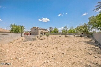 7855 W Vía Del Sol in Peoria, AZ - Foto de edificio - Building Photo