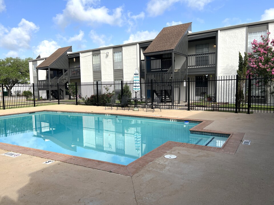 Vista Del Sol in Victoria, TX - Foto de edificio