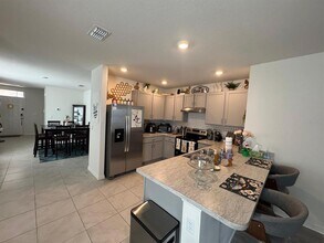 916 August Sky Dr in Deltona, FL - Building Photo - Building Photo