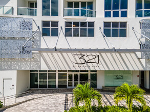 321 At Water's Edge in Fort Lauderdale, FL - Building Photo - Building Photo