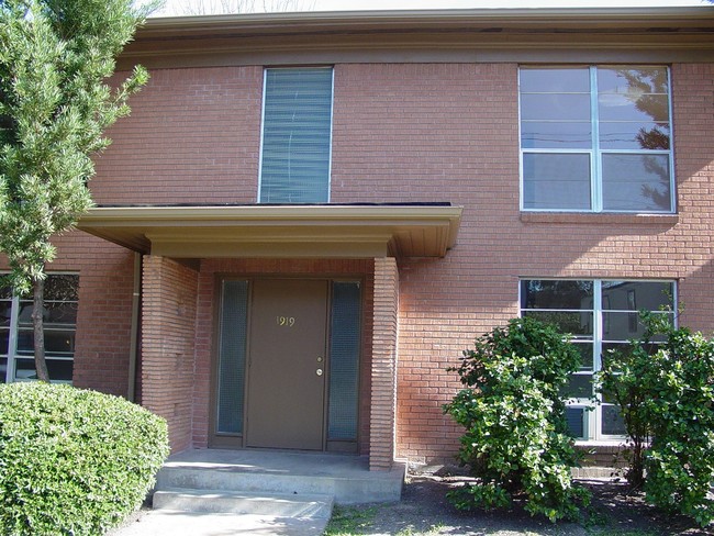 1923 McDuffie St in Houston, TX - Foto de edificio - Building Photo