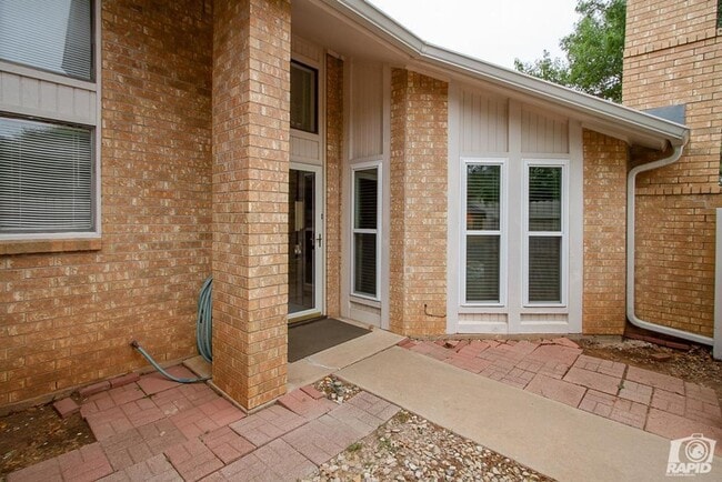 property at 3905 Driftwood Dr