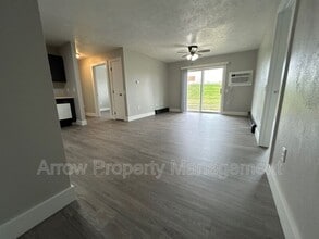 940 27th St in Clarinda, IA - Foto de edificio - Building Photo