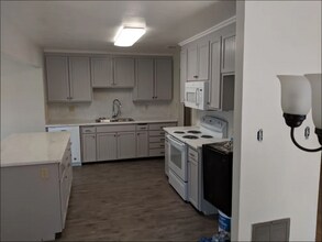 360 Lovers Ln in Vacaville, CA - Building Photo - Building Photo