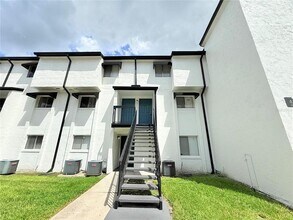 4149 S Semoran Blvd in Orlando, FL - Building Photo - Building Photo