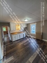 107 Myrtle St in Rochester, NY - Building Photo - Building Photo