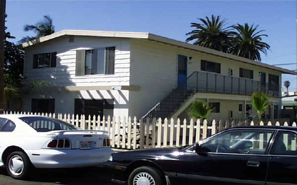 5039-45 Long Branch Ave in San Diego, CA - Building Photo - Building Photo