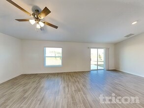 9496 Revere Ave in Leesburg, FL - Building Photo - Building Photo