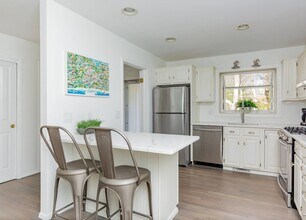 25 High Point Rd in East Hampton, NY - Building Photo - Building Photo