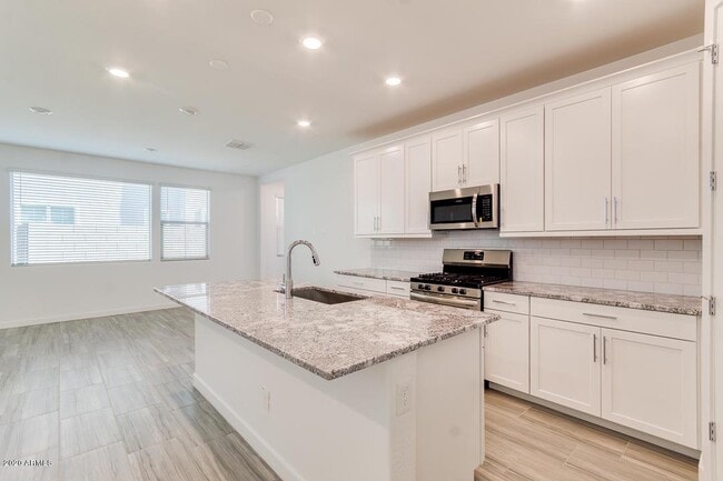 property at 1070 E Marlin Dr