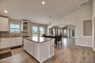 388 Kendall Crest Dr in Alvin, TX - Building Photo - Building Photo