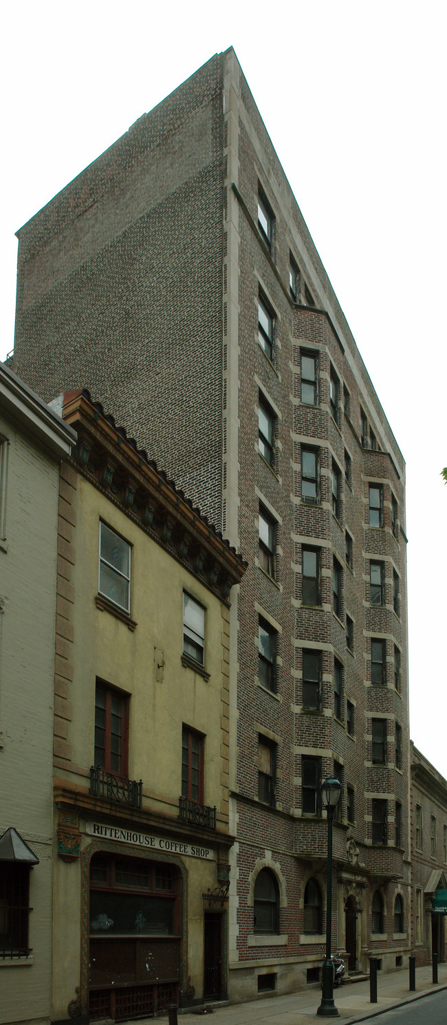 Warwick Apartments in Philadelphia, PA - Building Photo - Building Photo