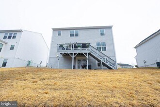 16028 Eagle Roost Ct in Woodbridge, VA - Building Photo - Building Photo