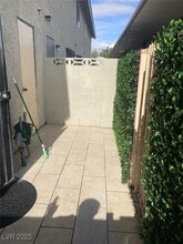 561 Sellers Pl in Henderson, NV - Building Photo - Building Photo