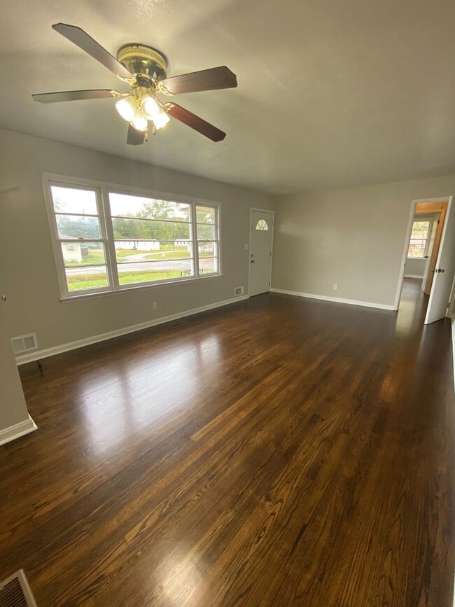property at 905 Astor Ave