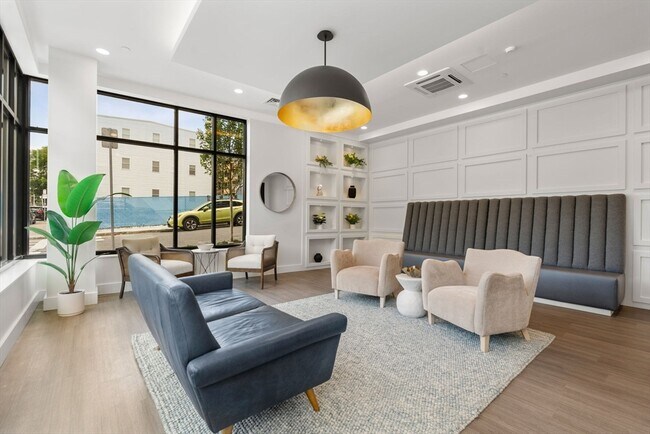 305 Border St, Unit #213A