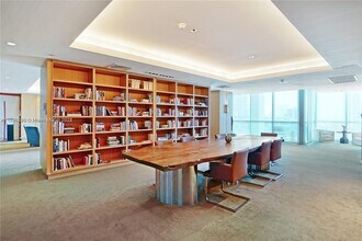 900 Biscayne Blvd, Unit 2901 in Miami, FL - Building Photo - Building Photo