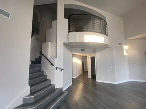 8132 Bay Harbor Dr in Las Vegas, NV - Building Photo - Building Photo