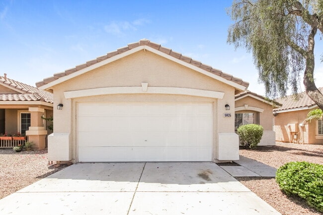 property at 10435 W Medlock Dr