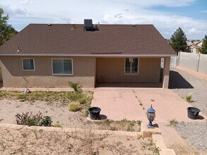 6100 Costa Blanca Ave NW in Albuquerque, NM - Building Photo - Building Photo