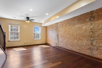 1006 W Cross St in Baltimore, MD - Building Photo - Building Photo