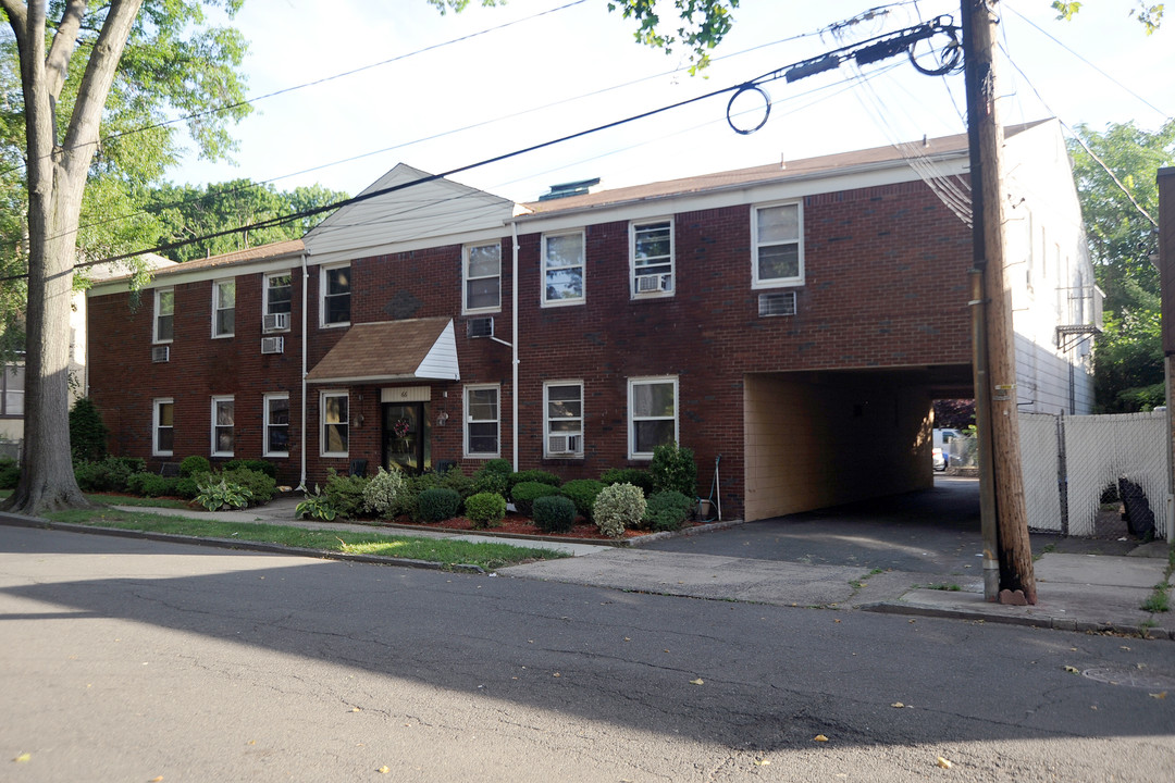 64 New St in Nutley, NJ - Building Photo