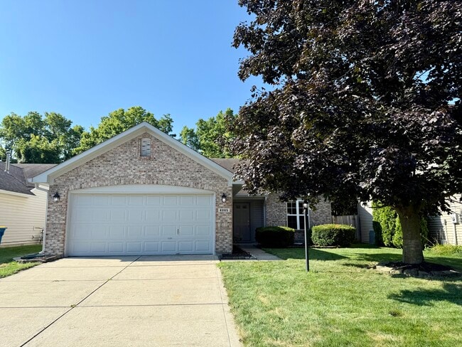 6065 Woodmill Dr in Fishers, IN - Building Photo - Building Photo