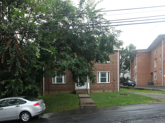 616 Silver Spring Ave in Silver Spring, MD - Foto de edificio - Building Photo